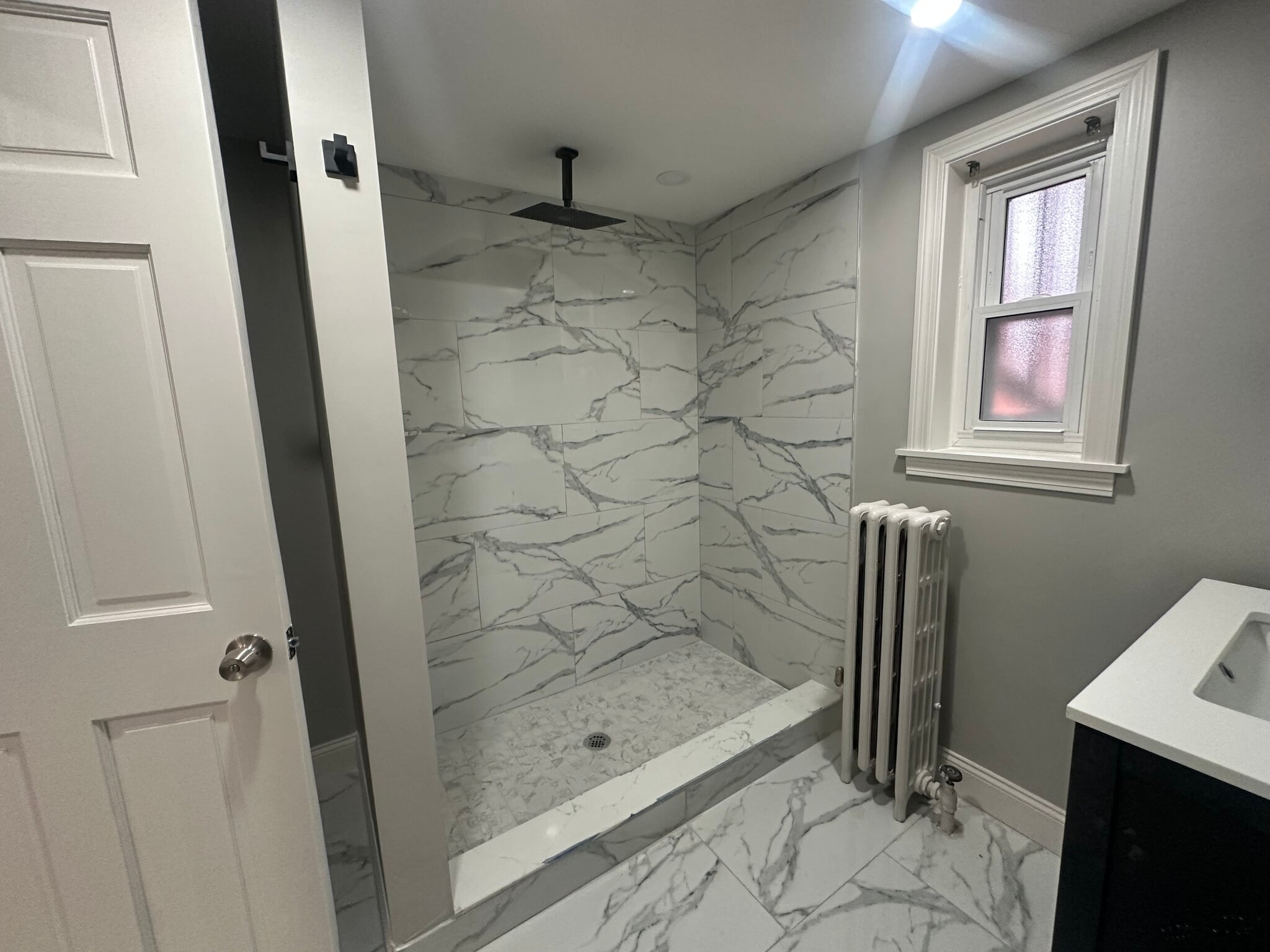 Building Photo - 13 Gladstone St