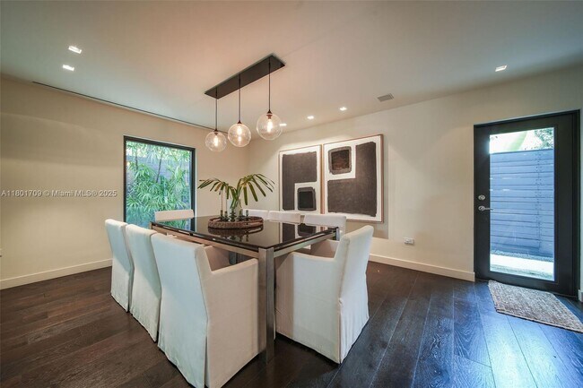 Building Photo - 4086 El Prado Blvd