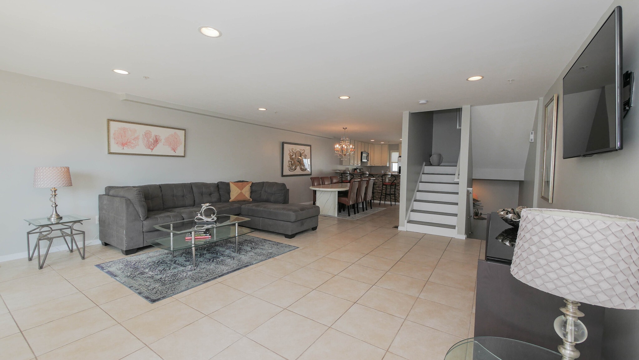 Building Photo - 137 S Berkley Sq