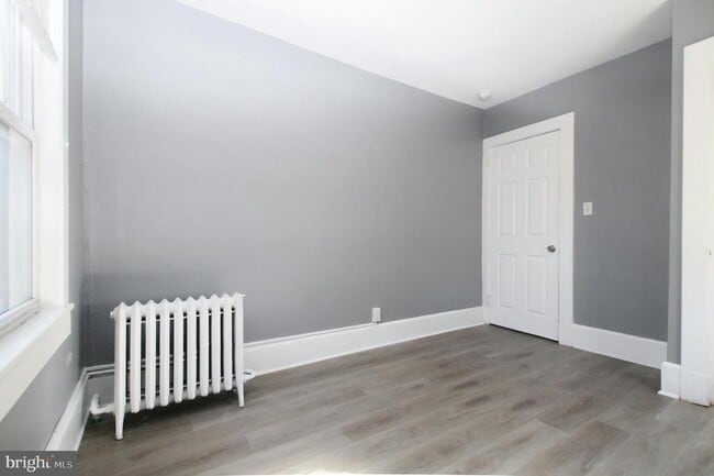 Building Photo - 2004 Trenton Ave