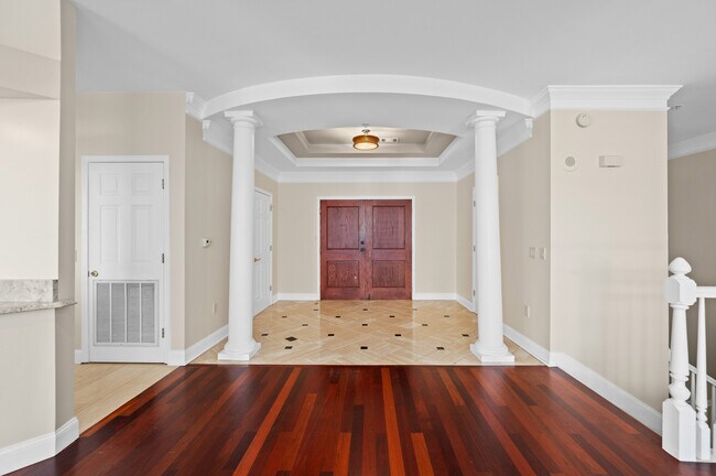Building Photo - 3334 Peachtree Rd NE