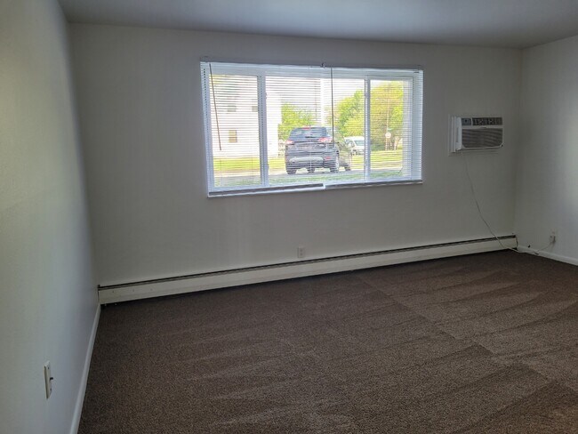 Building Photo - 3160 Matson St