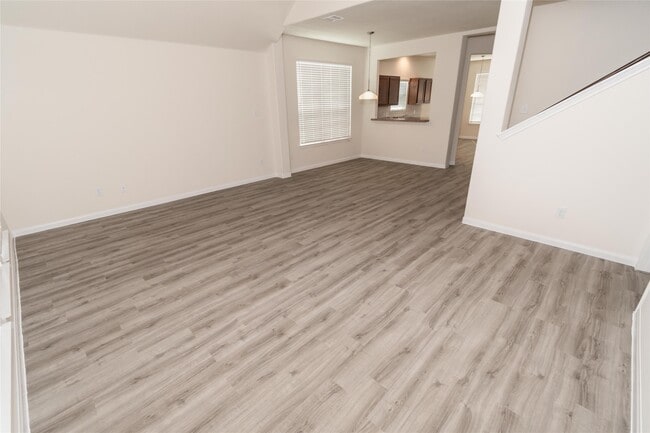 Building Photo - 2535 Verano Dr