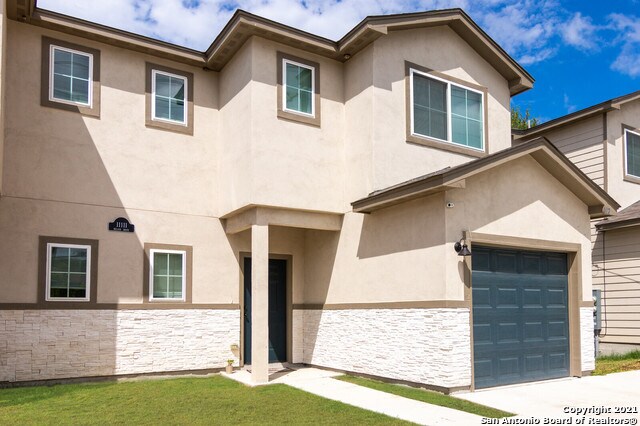 Primary Photo - 11111 Belair Dr