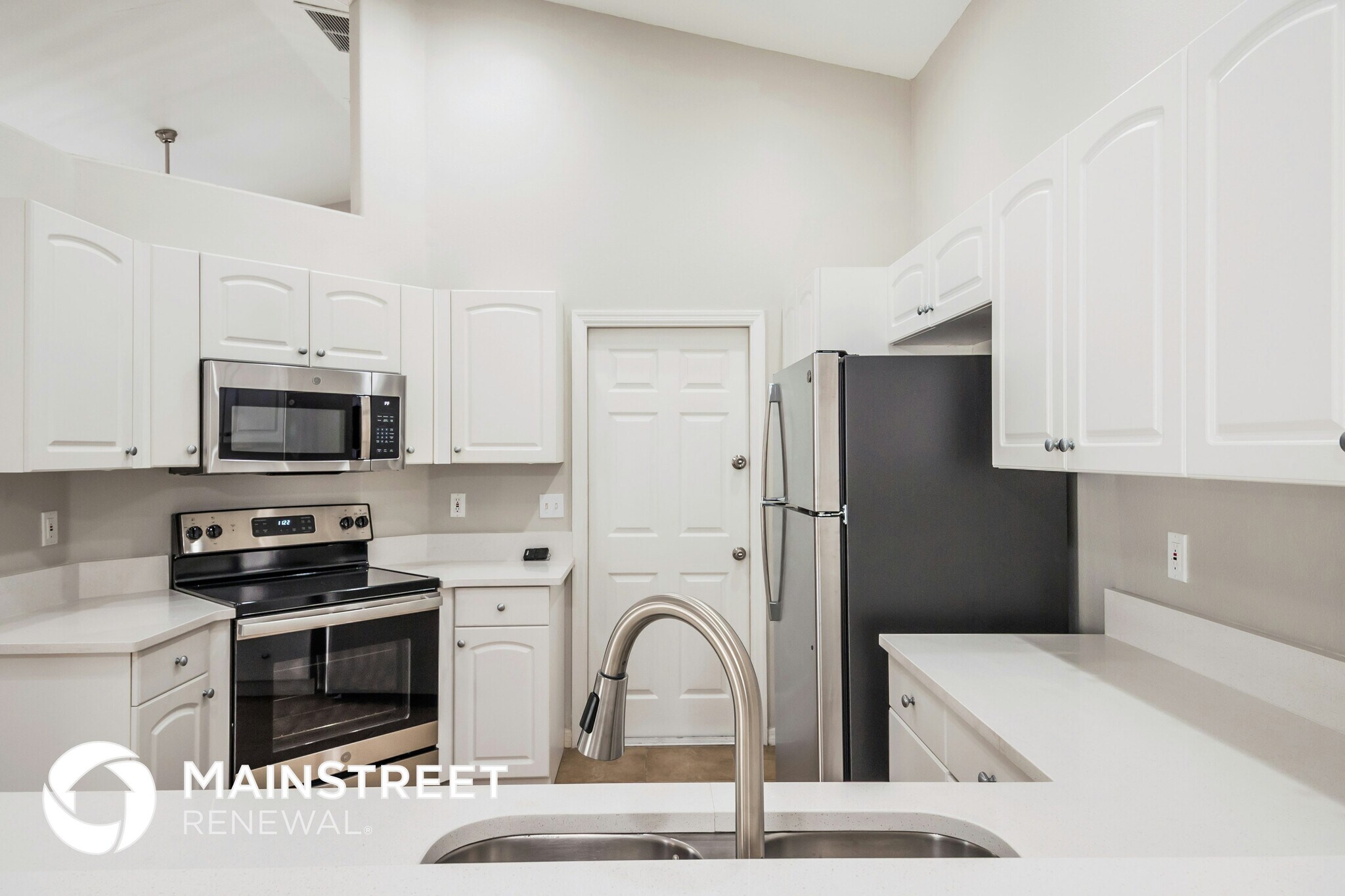 Building Photo - 9310 27th Ave E