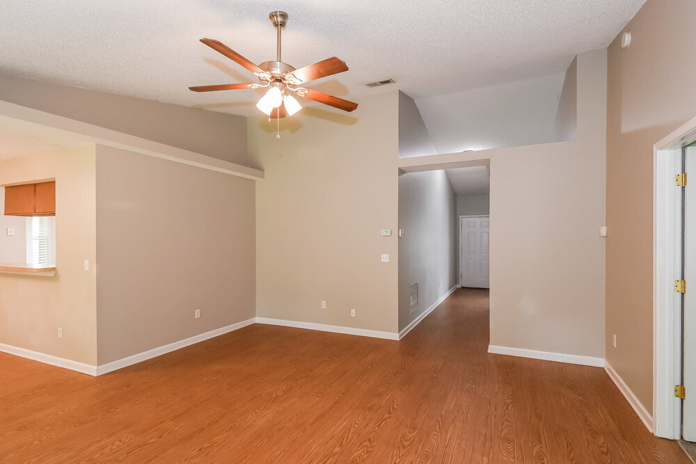 Building Photo - 542 Lewis Morris St