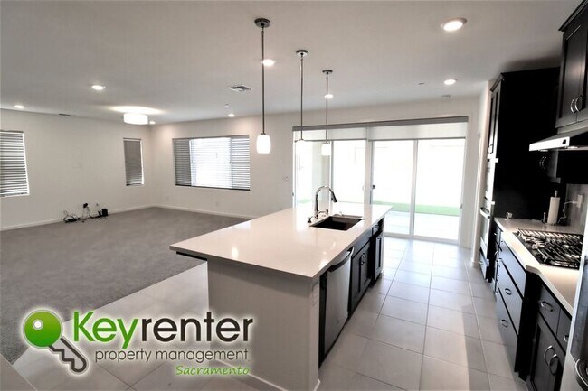 Building Photo - 4684 Flagstaff Dr