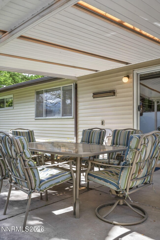 Building Photo - 1490 Foster Dr