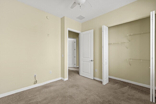 Building Photo - 2900 NW 125th Ave