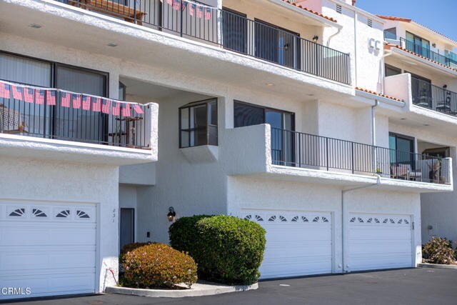 Building Photo - 835 Casmalia Ln