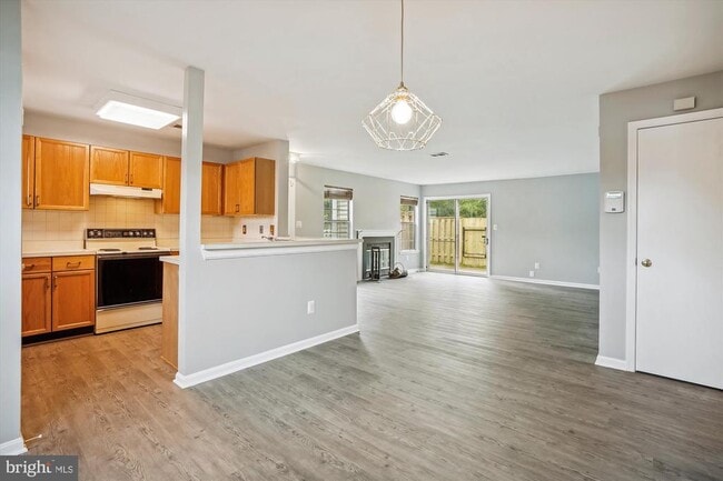 Building Photo - 10901 Postern Ct