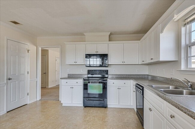 Building Photo - 772 Michelle Ct