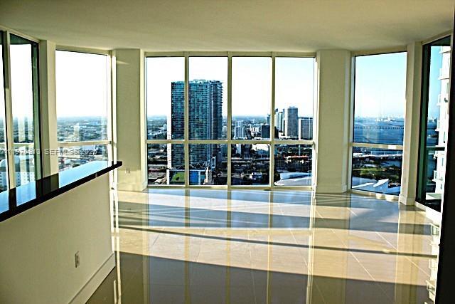 Building Photo - 253 NE 2nd St