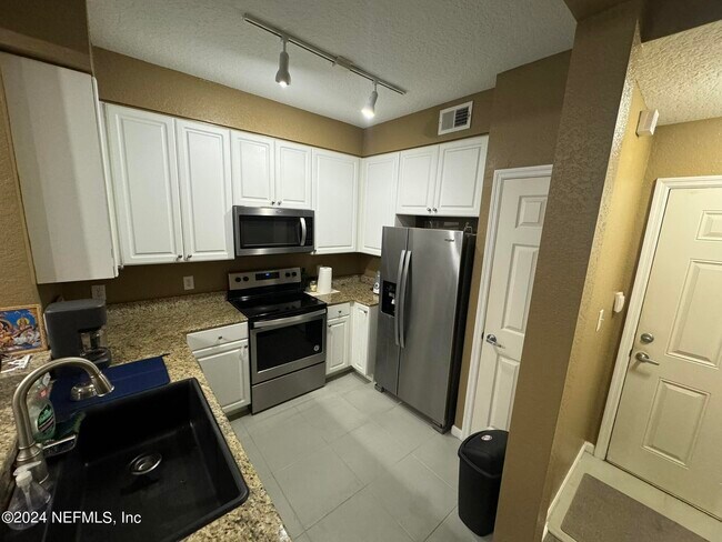 Building Photo - 5617 Bowden Rd