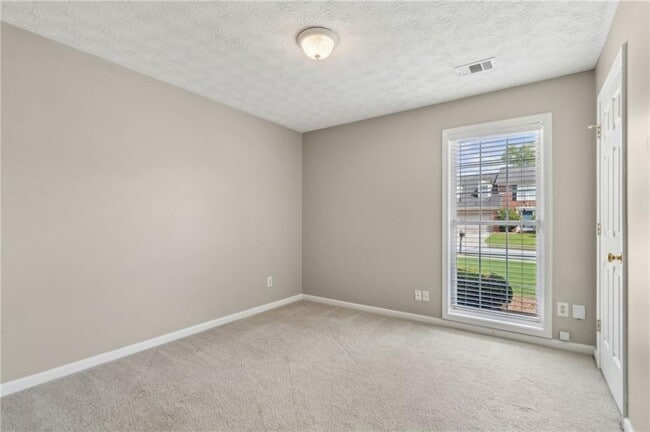 Building Photo - 3325 Berwick Field Dr
