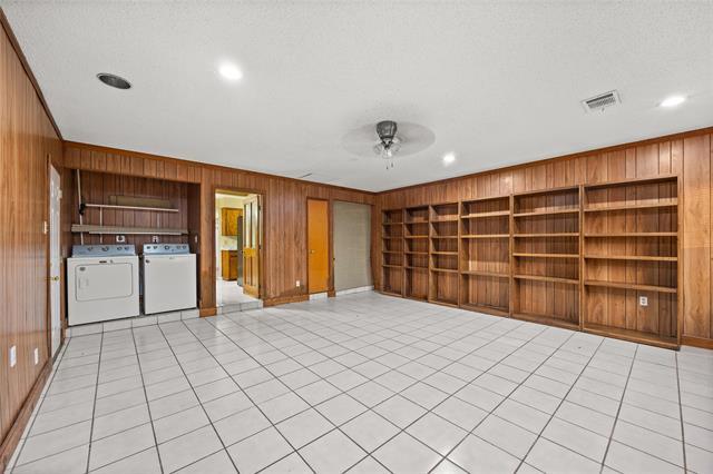 Building Photo - 517 McDivitt Dr