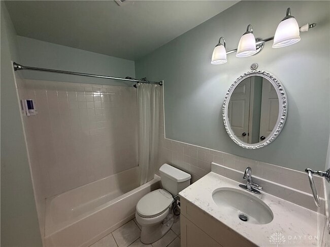 Building Photo - 6418 Oakhurst Pl