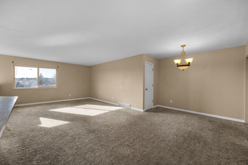 Building Photo - 2165 Broadmoor Rd Cir