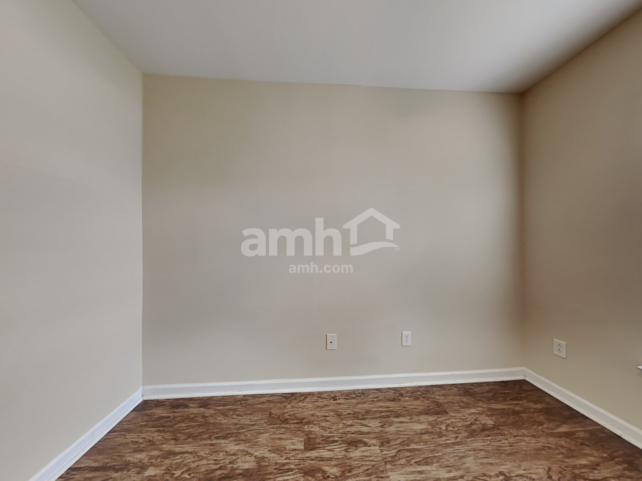 Building Photo - 425 Watershed Dr