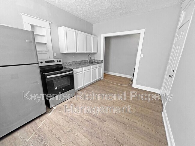 Building Photo - 3425 Carolina Ave