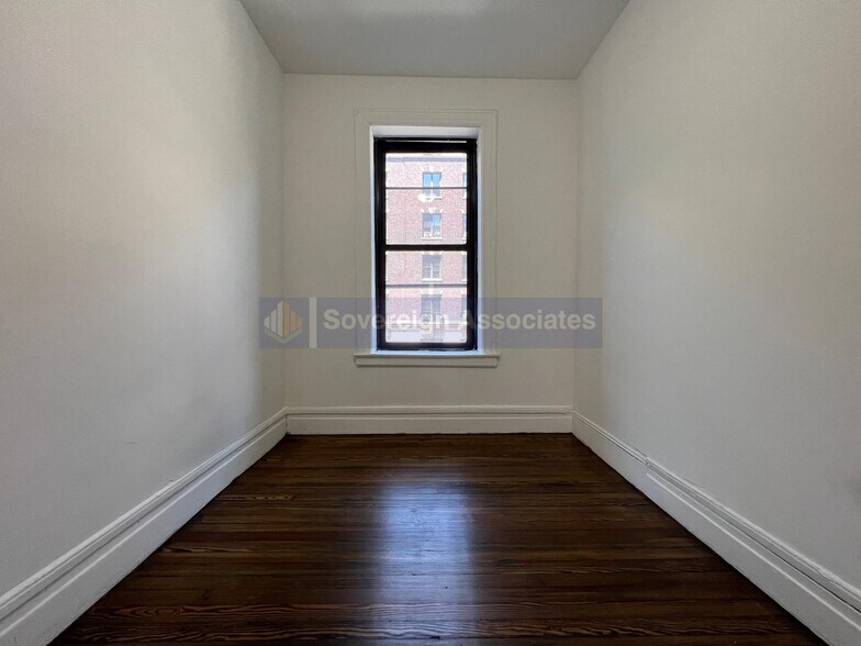 Building Photo - 188 Claremont Ave