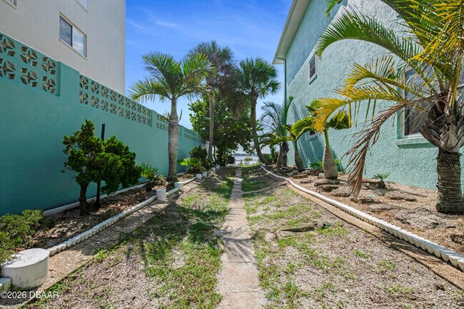 Building Photo - 3602 S Peninsula Dr