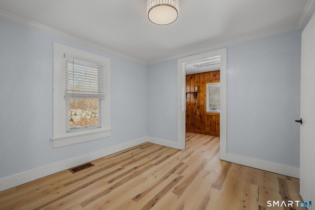 Building Photo - 125 Spithead Rd