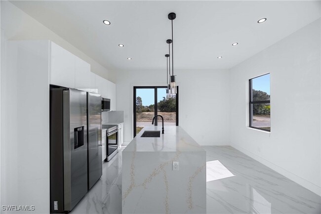 Building Photo - 2700 49th St SW