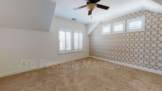 Building Photo - 1349 Piper Pl