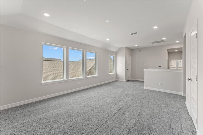 Building Photo - 28938 Hauter Wy