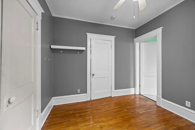 Building Photo - 1217 Grand Ave