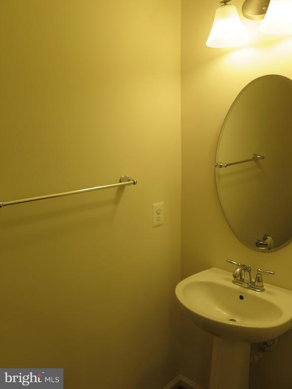 Building Photo - 24634 Johnson Oak Terrace