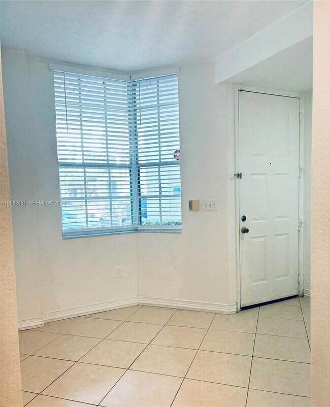 Building Photo - 715 SW 148th Ave