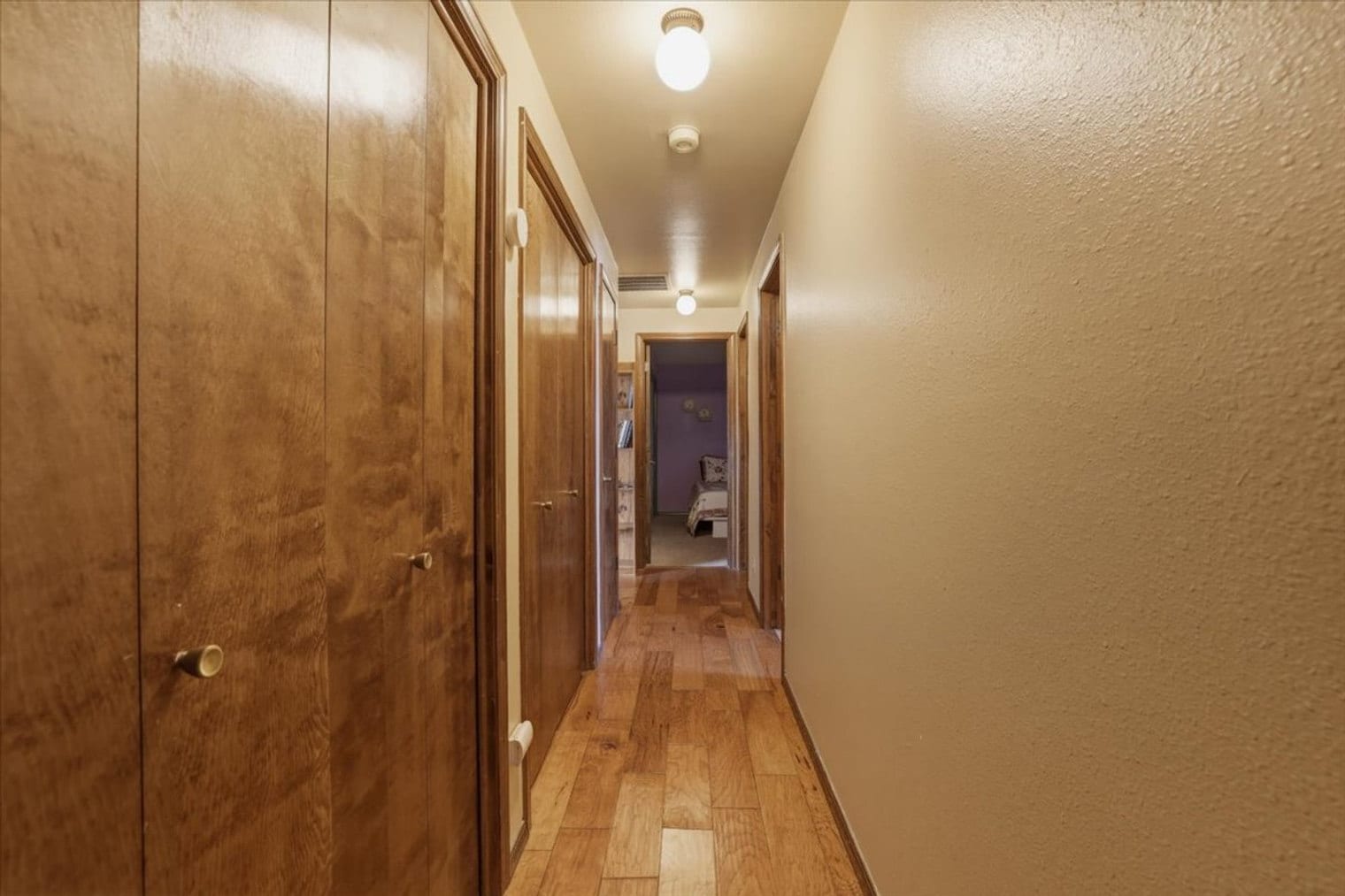 Building Photo - 925 S Haskett St