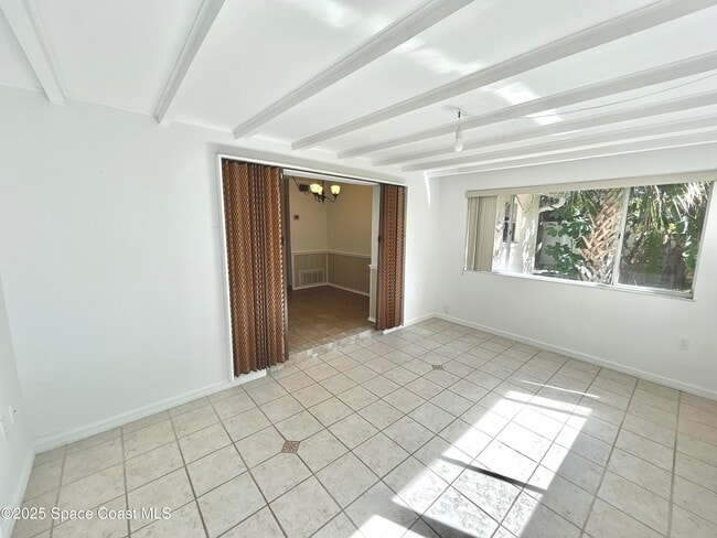 Building Photo - 401 Sea Horse Ave