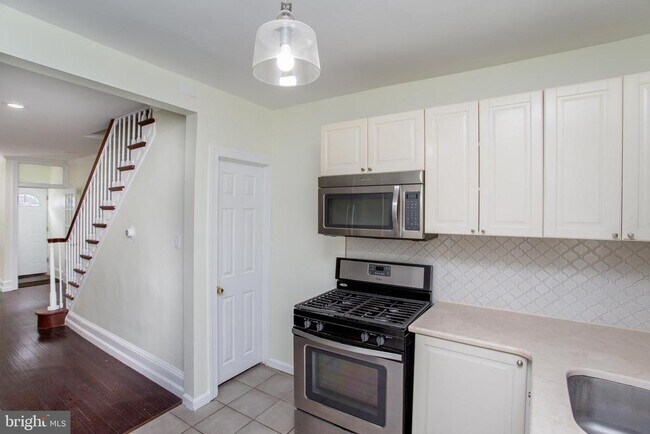 Building Photo - 2043 Gerritt St