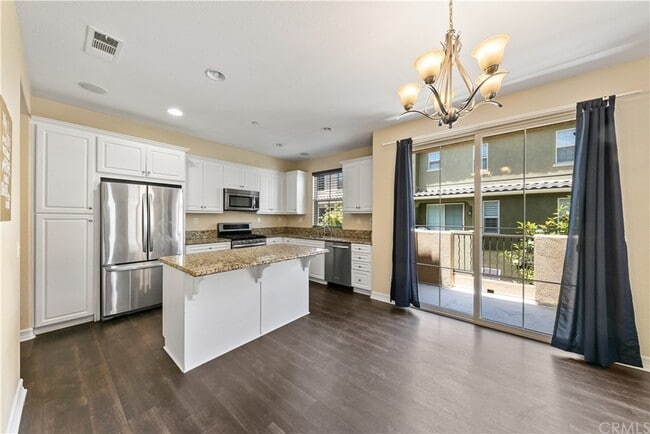 Building Photo - 1863 Hazel Ct