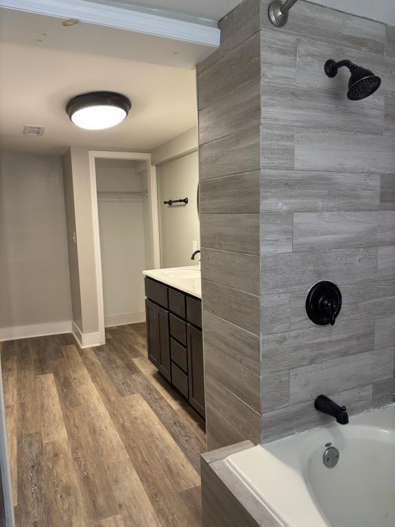 Building Photo - 413 Sparta St