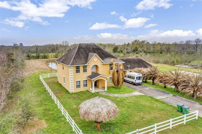 Building Photo - 9500 Bissell Rd