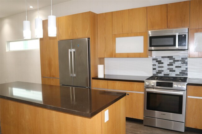 Building Photo - 5403 Tocayo Pl