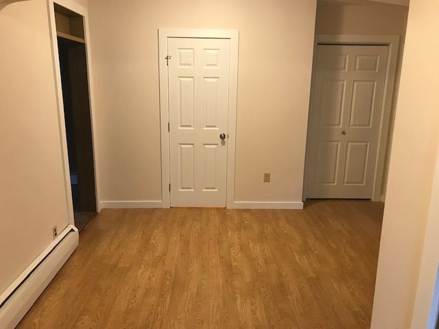 Building Photo - $1700 Farmhouse Palmyra 4 bedroom 1.5 bath