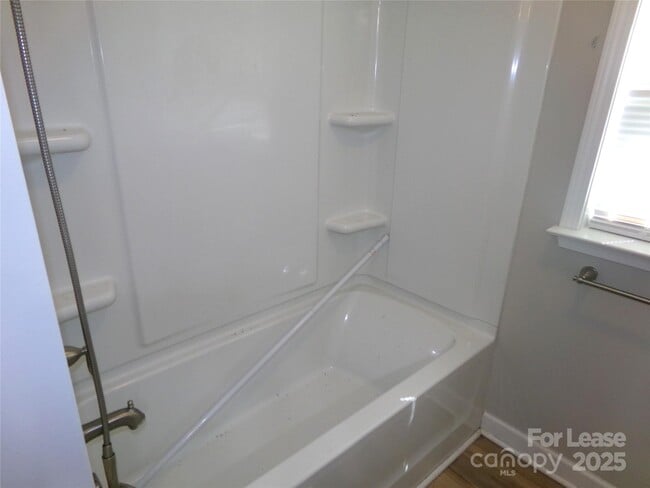 Building Photo - 40119 NC-740