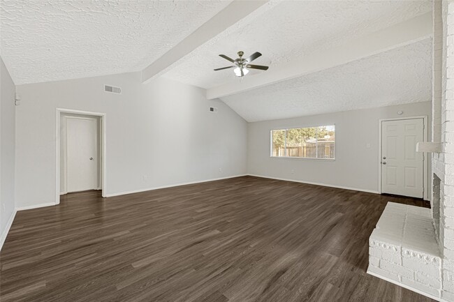 Building Photo - 8402 Bird Meadow Ln