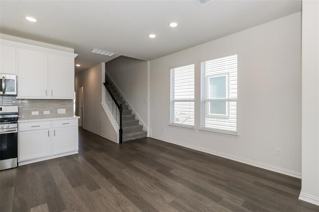 Building Photo - 530 Ansley Ct