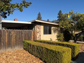 Building Photo - Kent/Pal