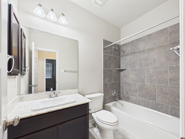 Building Photo - 2505 Meyer Cv