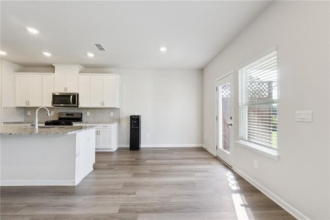 Building Photo - 4237 Tin Hare Ln
