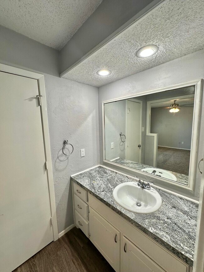 Building Photo - 7410 Avenue W