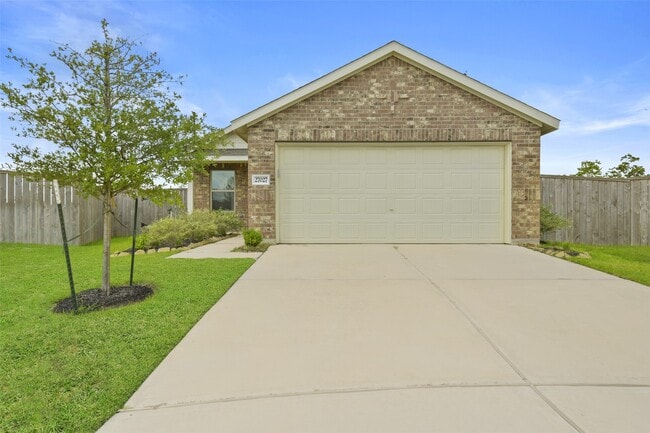Primary Photo - 27027 Euphonia Grn Ln