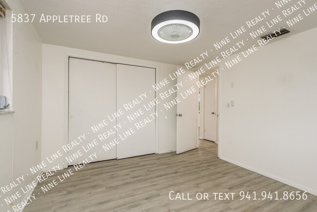 Building Photo - 5837 Appletree Rd